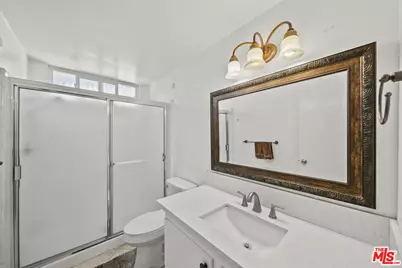15362 Rhododendron Dr, Santa Clarita, CA 91387 - Photo 22