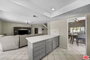 15362 Rhododendron Dr, Santa Clarita, CA 91387 - Photo 12