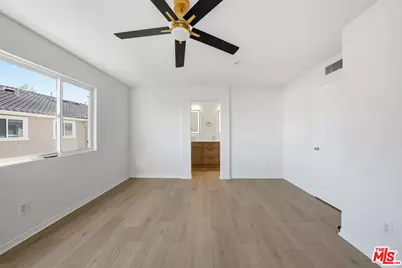 25715 Wagner Way #B, Stevenson Ranch, CA 91381 - Photo 24