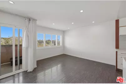 1121 N Olive Dr #302, West Hollywood, CA 90069 - Photo 10
