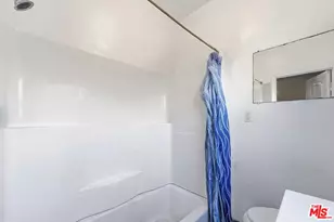 1363 E 49th St, Los Angeles, CA 90011 - Photo 10