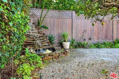 10824 Westminster Ave, Los Angeles, CA 90034 - Photo 32