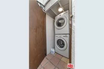 1234 N Cahuenga Blvd, Los Angeles, CA 90038 - Photo 16