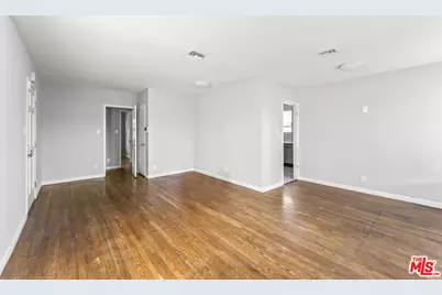 8102 Norwich Ave, Los Angeles, CA 91402 - Photo 4