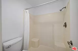 24119 Del Monte Dr., Valencia, CA 91355 - Photo 20