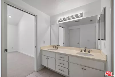 24119 Del Monte Dr #56, Santa Clarita, CA 91355 - Photo 14