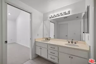 24119 Del Monte Dr., Valencia, CA 91355 - Photo 14