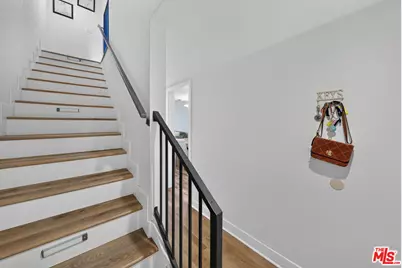 552 E Palm Ave #C, Burbank, CA 91501 - Photo 12