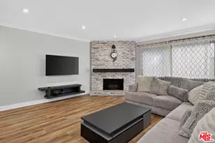 552 E Palm Ave, Burbank, CA 91501 - Photo 6