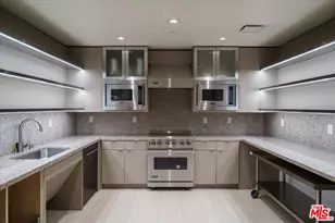 10560 Wilshire Blvd, Los Angeles, CA 90024 - Photo 26