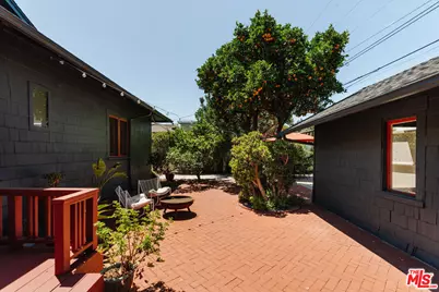 2915 S Budlong Ave, Los Angeles, CA 90007 - Photo 46