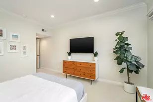 125 Montana Ave, Santa Monica, CA 90403 - Photo 12