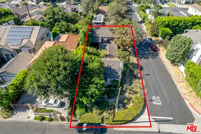 15203 Camarillo St, Sherman Oaks, CA 91403 - Photo 16