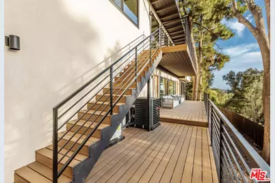 645 Luton Dr, Glendale, CA 91206 - Photo 42