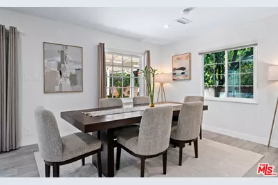 14346 Killion St, Sherman Oaks, CA 91401 - Photo 12