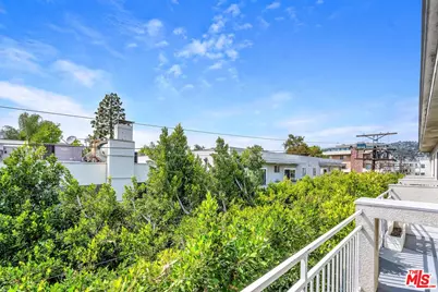 117 S Clark Dr #305, Los Angeles, CA 90048 - Photo 4