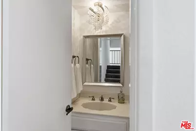 10030 Owensmouth Ave #67, Los Angeles, CA 91311 - Photo 12