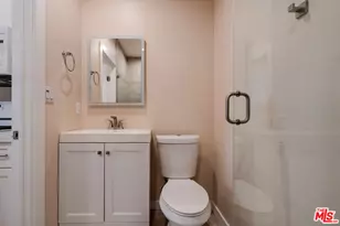 1115 N Beverly Glen Blvd, Los Angeles, CA 90077 - Photo 22