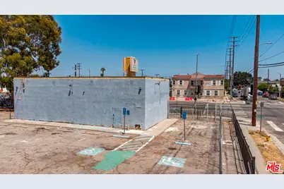 9145 S Broadway, Los Angeles, CA 90003 - Photo 8