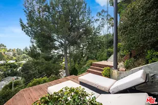 9234 Kinglet Dr, Los Angeles, CA 90069 - Photo 34