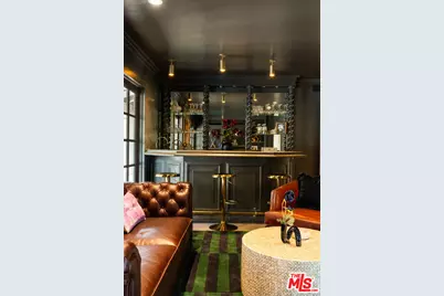 8244 Skyline Dr, Los Angeles, CA 90046 - Photo 10