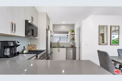 6763 Case Ave, North Hollywood, CA 91606 - Photo 10