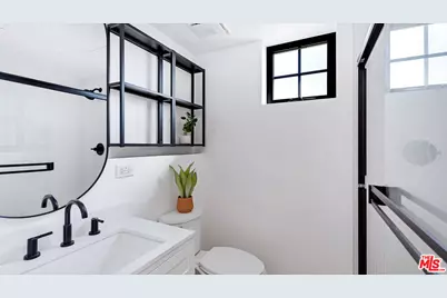 6763 Case Ave, North Hollywood, CA 91606 - Photo 32