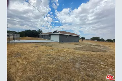 10107 E Avenue R14, Littlerock, CA 93543 - Photo 4