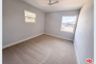 8015 Aldea Ave, Los Angeles, CA 91406 - Photo 4