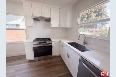 8015 Aldea Ave, Los Angeles, CA 91406 - Photo 8