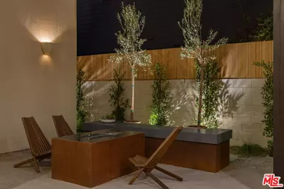 420 N Kings Rd, Los Angeles, CA 90048 - Photo 38