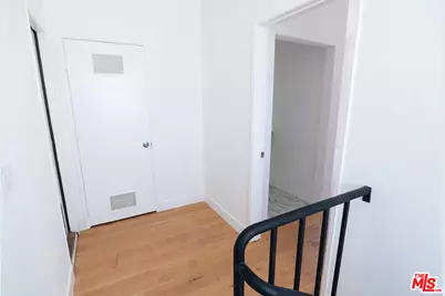 231 E Hyde Park Blvd, Inglewood, CA 90302 - Photo 48