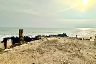 19240 Pacific Coast Hwy, Malibu, CA 90265 - Photo 2