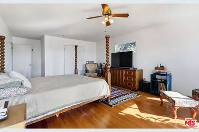2651 Van Buren Pl, Los Angeles, CA 90007 - Photo 22
