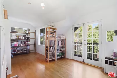 2651 Van Buren Pl, Los Angeles, CA 90007 - Photo 28