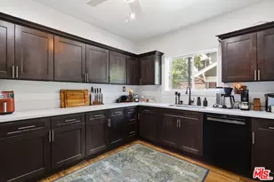 2651 Van Buren Pl, Los Angeles, CA 90007 - Photo 8