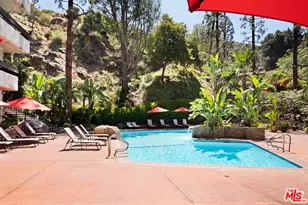 2700 Cahuenga Blvd, Los Angeles, CA 90068 - Photo 32