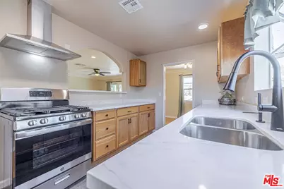 37739 Sumac Ave, Palmdale, CA 93550 - Photo 16