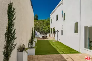 4211 Nogales Dr, Los Angeles, CA 91356 - Photo 36