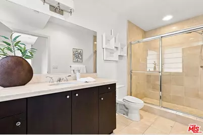 10800 Wilshire Blvd #403, Los Angeles, CA 90024 - Photo 42