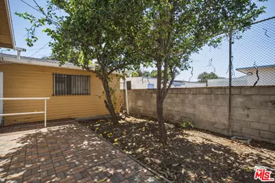 1223 Hague Ct, Glendale, CA 91204 - Photo 38