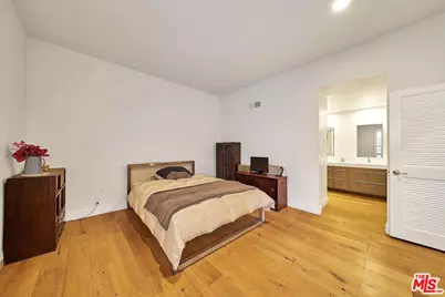 835 S Lucerne Blvd #205, Los Angeles, CA 90005 - Photo 10