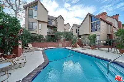 835 S Lucerne Blvd #205, Los Angeles, CA 90005 - Photo 24