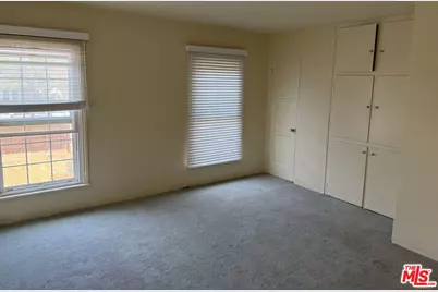 2414 W 85th St, Inglewood, CA 90305 - Photo 16