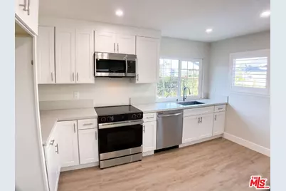 8361 Northport Dr, Huntington Beach, CA 92646 - Photo 8