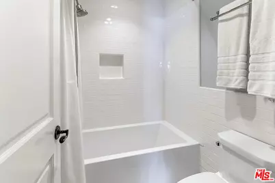 906 N Doheny Dr #510, West Hollywood, CA 90069 - Photo 26