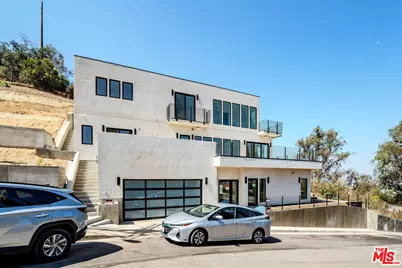 2882 El Roble Dr, Los Angeles, CA 90041 - Photo 46