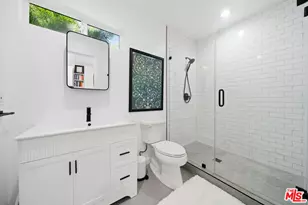 2817 Virginia Ave, Santa Monica, CA 90404 - Photo 36