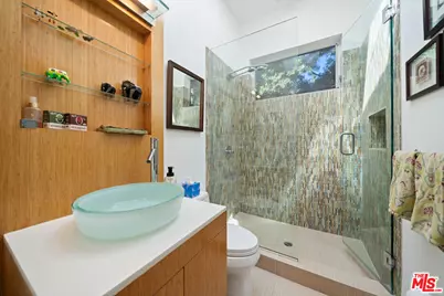 2817 Virginia Ave, Santa Monica, CA 90404 - Photo 20