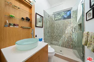 2817 Virginia Ave, Santa Monica, CA 90404 - Photo 20